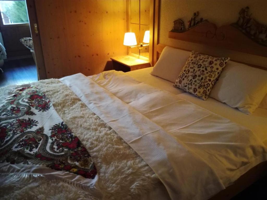 Touristen-Chalet Loèche-les-Bains Extérieur photo