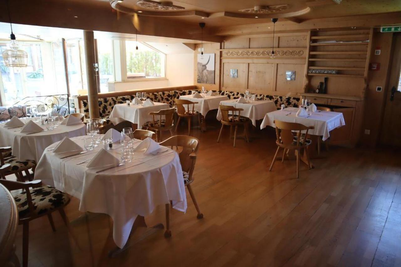 Touristen-Chalet Loèche-les-Bains Extérieur photo